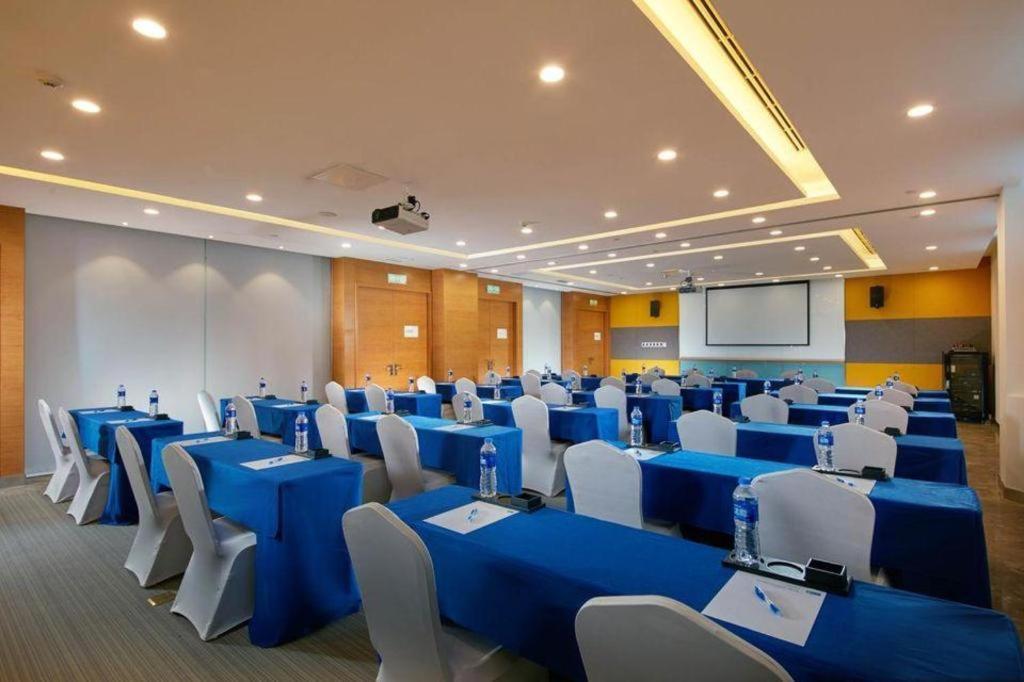 Holiday Inn Express Handan East By Ihg ภายนอก รูปภาพ